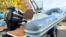 Carica l'immagine nel visualizzatore di Gallery, Gommone Sacs 590 motorizzato Mercury Optimax 150 2 tempi