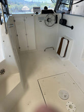 Carica l'immagine nel visualizzatore di Gallery, Aquatim 550 motorizzata Yamaha 100 cv