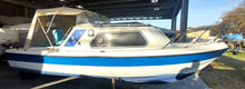 Carica l&#39;immagine nel visualizzatore di Gallery, Pilotina Vega 630 motorizzata Yamaha F40CETL
