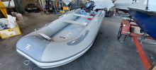 Carica l&#39;immagine nel visualizzatore di Gallery, Gommone Zodiac Cadet 360FR motorizzato Yamaha F9.9JMHS
