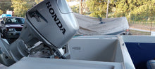 Carica l&#39;immagine nel visualizzatore di Gallery, Motoscafo Vega Motorizzato Honda 30cv 4 Tempi
