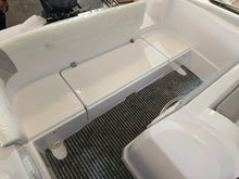 Carica l&#39;immagine nel visualizzatore di Gallery, Orizzonti Chios17 motorizzata Yamaha F40HETL
