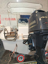 Carica l&#39;immagine nel visualizzatore di Gallery, Orizzonti Chios17 motorizzata Yamaha F40HETL
