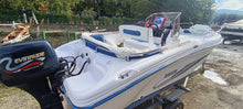Carica l'immagine nel visualizzatore di Gallery, Ranieri Azzurra Limited Edition motorizzata Evinrude DF40
