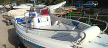 Carica l'immagine nel visualizzatore di Gallery, Ranieri Azzurra Limited Edition motorizzata Evinrude DF40
