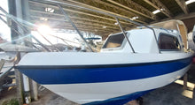 Carica l&#39;immagine nel visualizzatore di Gallery, Pilotina Vega 630 motorizzata Yamaha F40CETL

