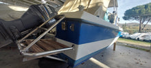 Carica l&#39;immagine nel visualizzatore di Gallery, Pilotina Vega 630 motorizzata Yamaha F40CETL
